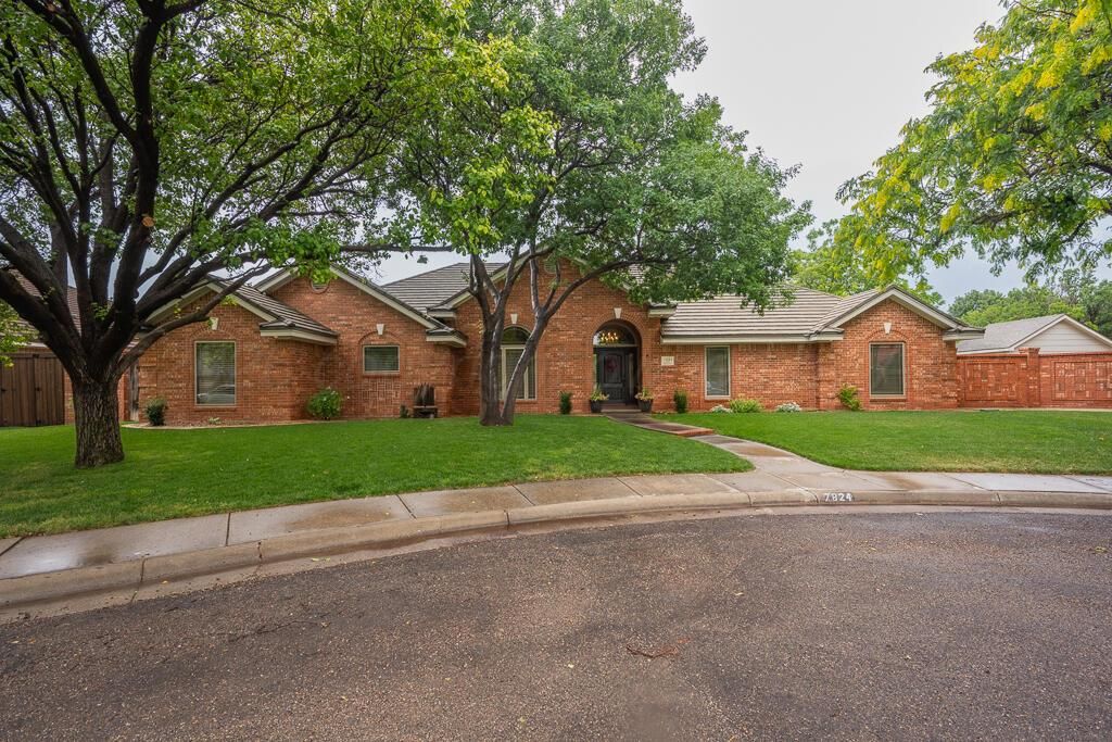 7824 TARRYTOWN Avenue, Amarillo, TX 79121