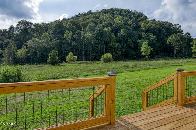 119 Elbow City Road, Rogersville, TN 37857