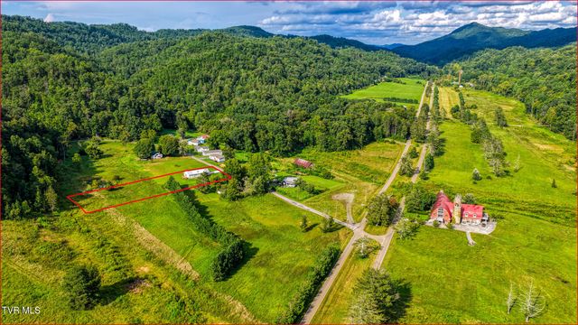 119 Elbow City Road, Rogersville, TN 37857