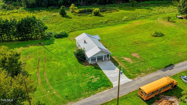 119 Elbow City Road, Rogersville, TN 37857