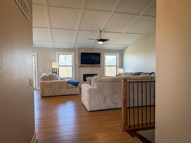 605 E Vista Lake Avenue, Polk City, IA 50226