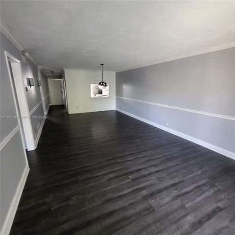 240 Galen Dr 309, Key Biscayne, FL 33149