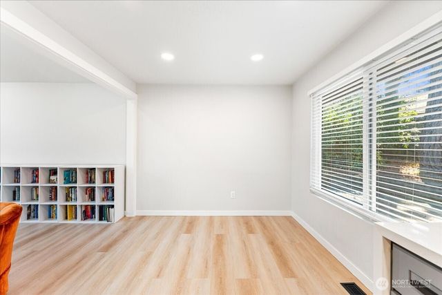 5421 James Place SE, Auburn, WA 98092