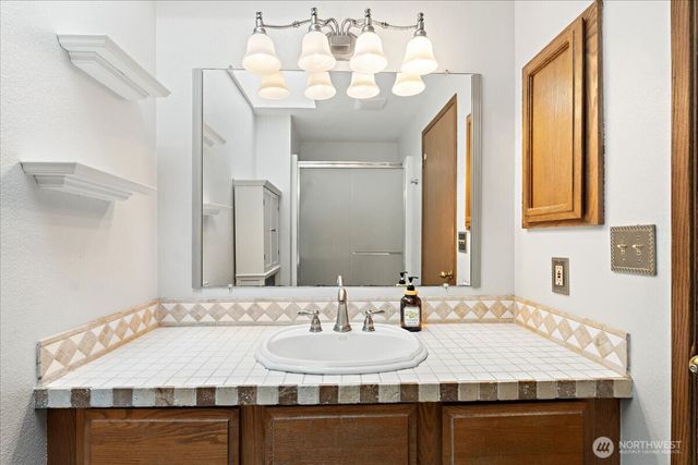 5421 James Place SE, Auburn, WA 98092