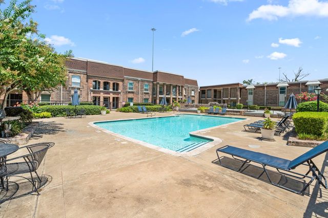 7575 Katy Freeway 18, Houston, TX 77024
