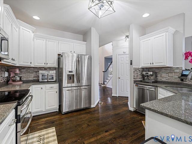 1213 Walthall Creek Dr, South Chesterfield, VA 23834