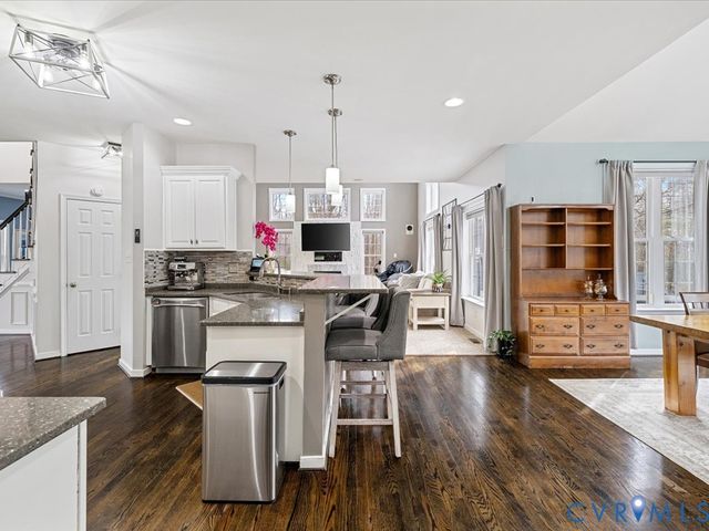 1213 Walthall Creek Dr, South Chesterfield, VA 23834