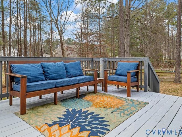 1213 Walthall Creek Dr, South Chesterfield, VA 23834