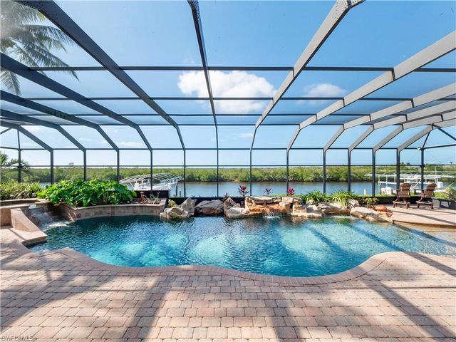 848 W Cape Estates CIR, Cape Coral, FL 33993