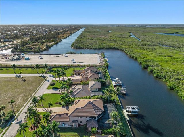 848 W Cape Estates CIR, Cape Coral, FL 33993