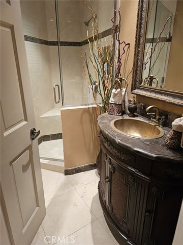 3946 Knobhill Drive, Sherman Oaks, CA 91423