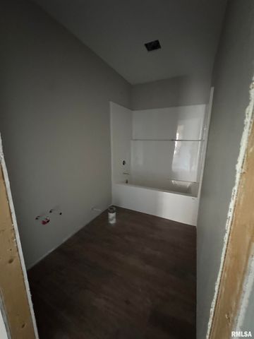 102 TOWNHOUSE Drive, Cambria, IL 62915