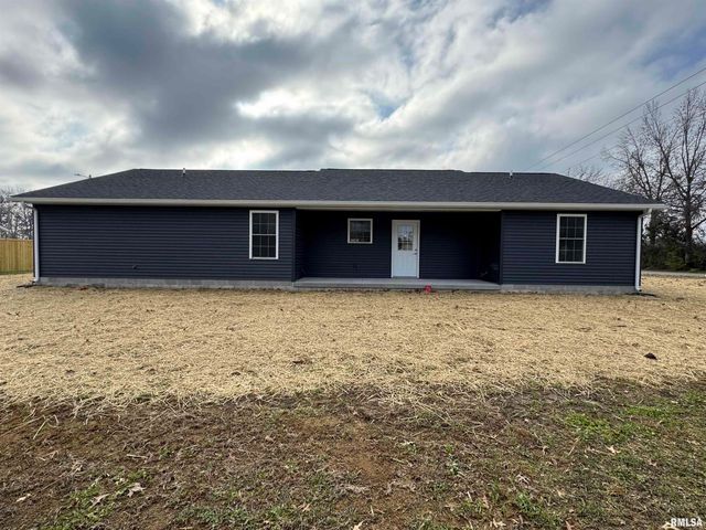 102 TOWNHOUSE Drive, Cambria, IL 62915