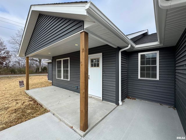 102 TOWNHOUSE Drive, Cambria, IL 62915