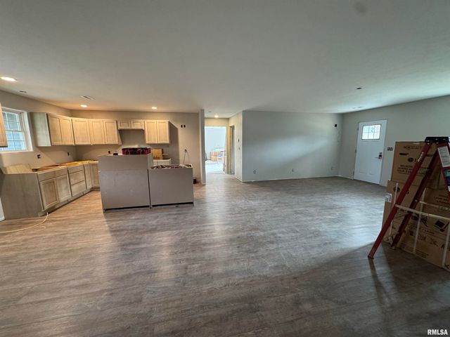 102 TOWNHOUSE Drive, Cambria, IL 62915