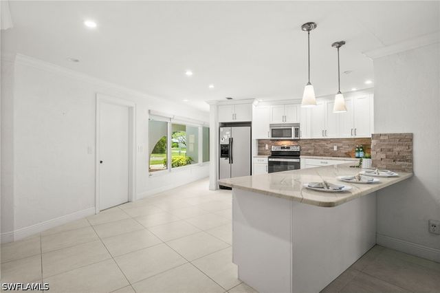 421 Palm River BLVD, Naples, FL 34110