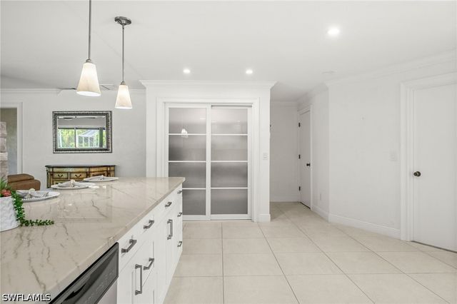 421 Palm River BLVD, Naples, FL 34110