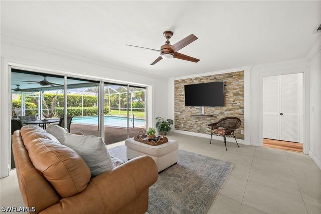 421 Palm River BLVD, Naples, FL 34110