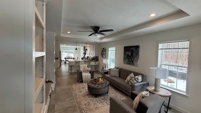 6 Berry Farms Road 6, Sturbridge, MA 01566