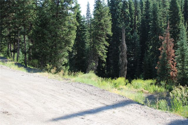 110 Bartroff Road, Oroville, WA 98844