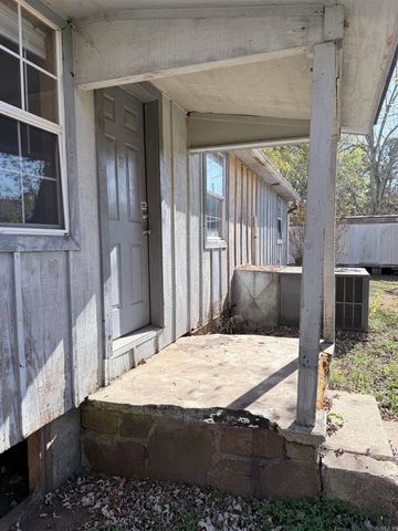 421 N Magnolia street, Perryville, AR 72126