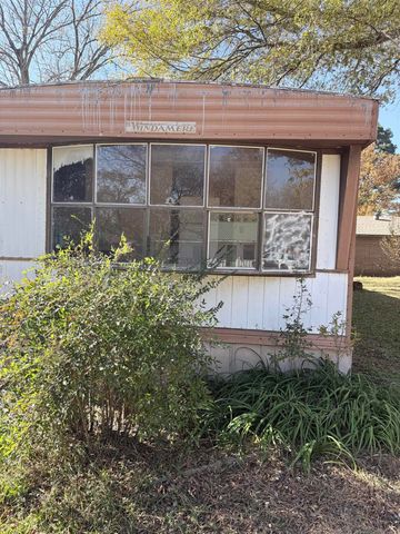 421 N Magnolia street, Perryville, AR 72126