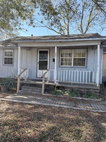 421 N Magnolia street, Perryville, AR 72126