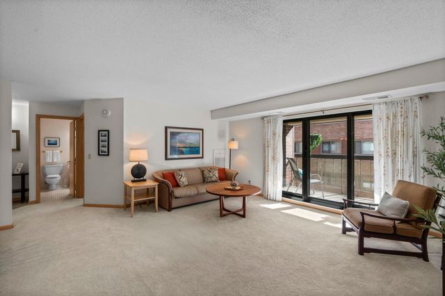 2885 Knox Avenue S 605, Minneapolis, MN 55408