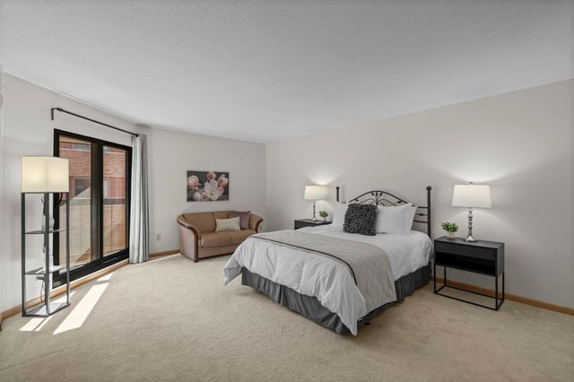 2885 Knox Avenue S 605, Minneapolis, MN 55408