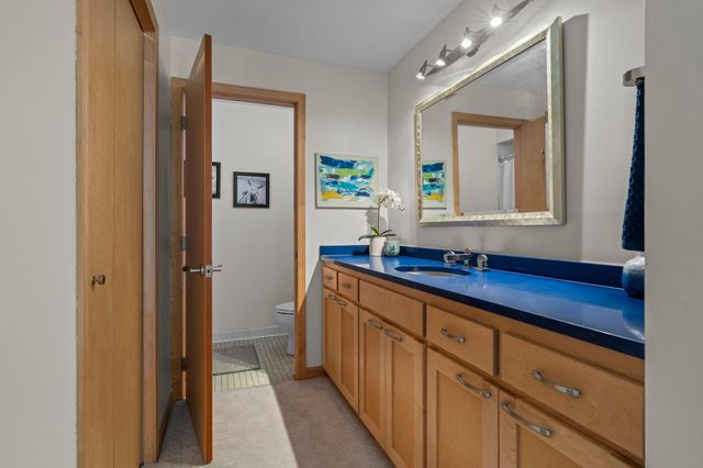 2885 Knox Avenue S 605, Minneapolis, MN 55408