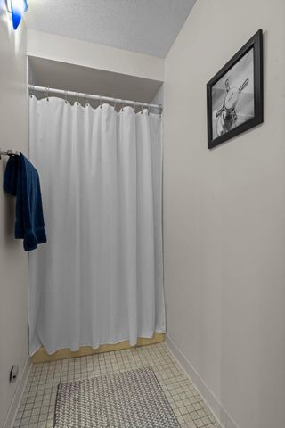 2885 Knox Avenue S 605, Minneapolis, MN 55408