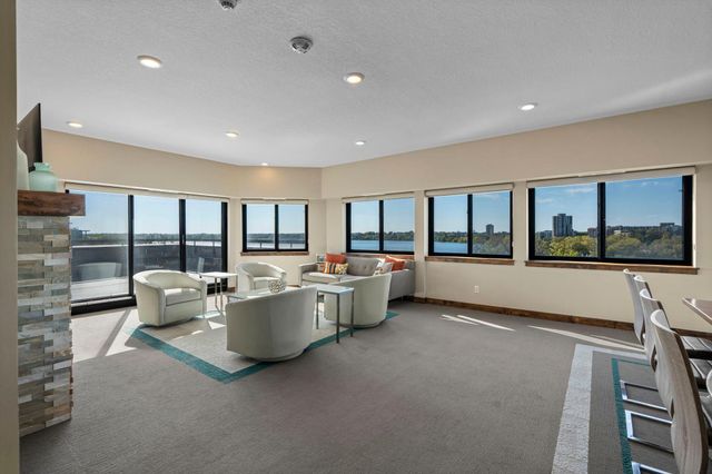 2885 Knox Avenue S 605, Minneapolis, MN 55408