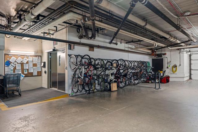 2885 Knox Avenue S 605, Minneapolis, MN 55408