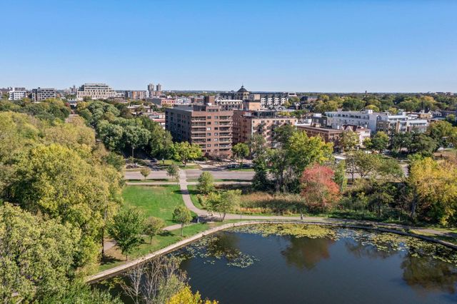 2885 Knox Avenue S 605, Minneapolis, MN 55408