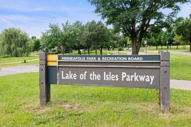 2885 Knox Avenue S 605, Minneapolis, MN 55408