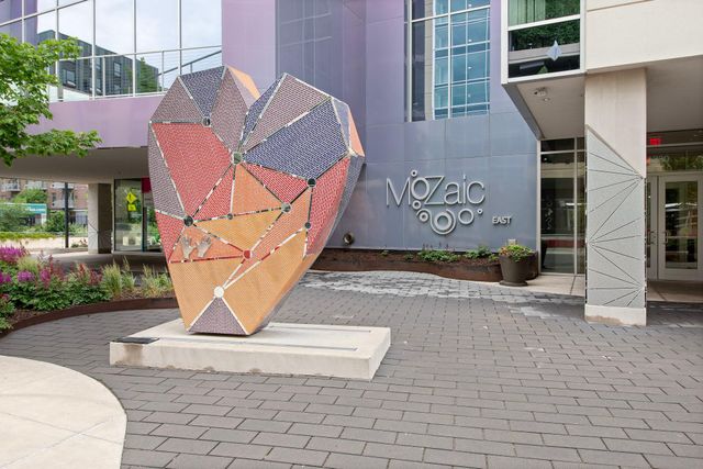 2885 Knox Avenue S 605, Minneapolis, MN 55408