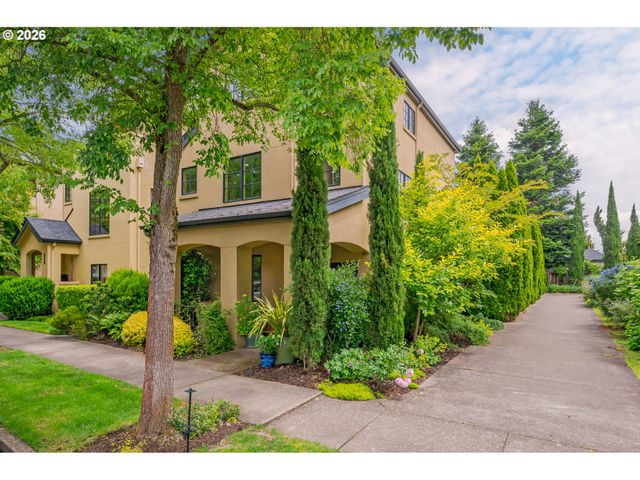 3017 LORD BYRON Pl, Eugene, OR 97408
