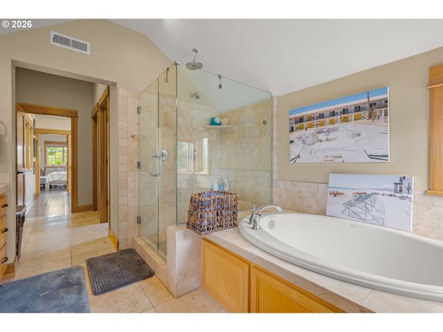 3017 LORD BYRON Pl, Eugene, OR 97408