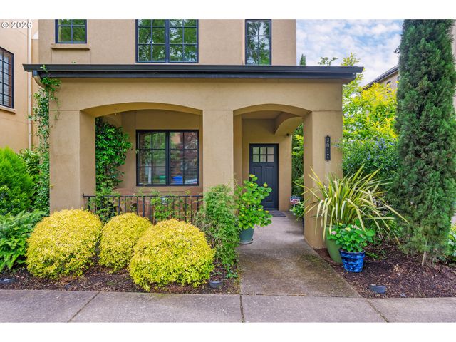 3017 LORD BYRON Pl, Eugene, OR 97408