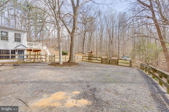 11711 LAKEWOOD LN, Fairfax Station, VA 22039