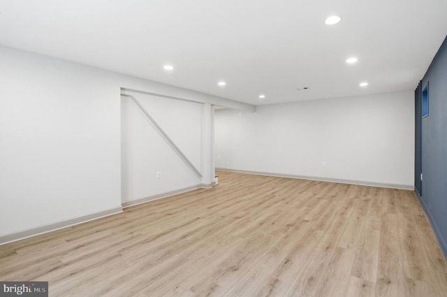 11711 LAKEWOOD LN, Fairfax Station, VA 22039