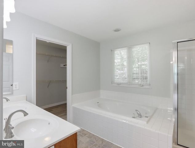 8 QUAILS NEST CT, Baltimore, MD 21236