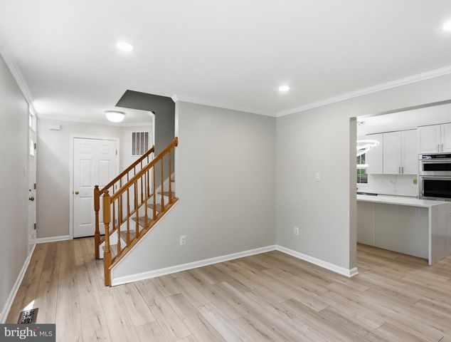 8 QUAILS NEST CT, Baltimore, MD 21236