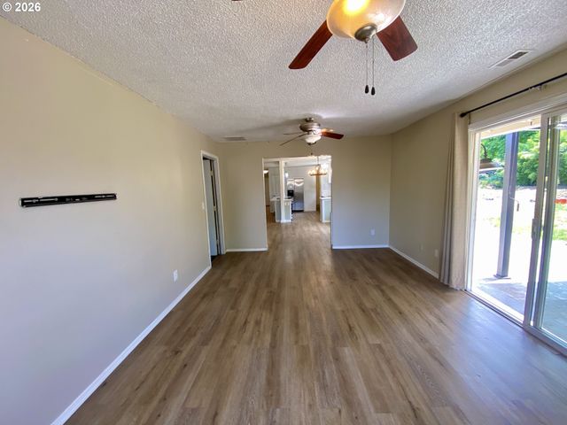 6119 MONTANA Ln, Vancouver, WA 98661