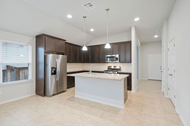 435 Spiny Lizard LN, San Marcos, TX 78666