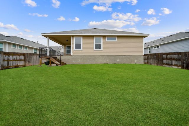 435 Spiny Lizard LN, San Marcos, TX 78666