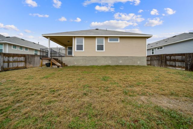435 Spiny Lizard LN, San Marcos, TX 78666