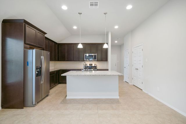 435 Spiny Lizard LN, San Marcos, TX 78666
