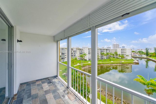 2851 Leonard Drive J505, Aventura, FL 33160