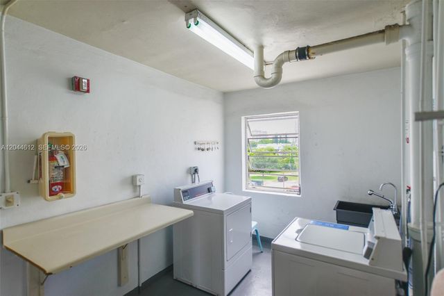 2851 Leonard Drive J505, Aventura, FL 33160